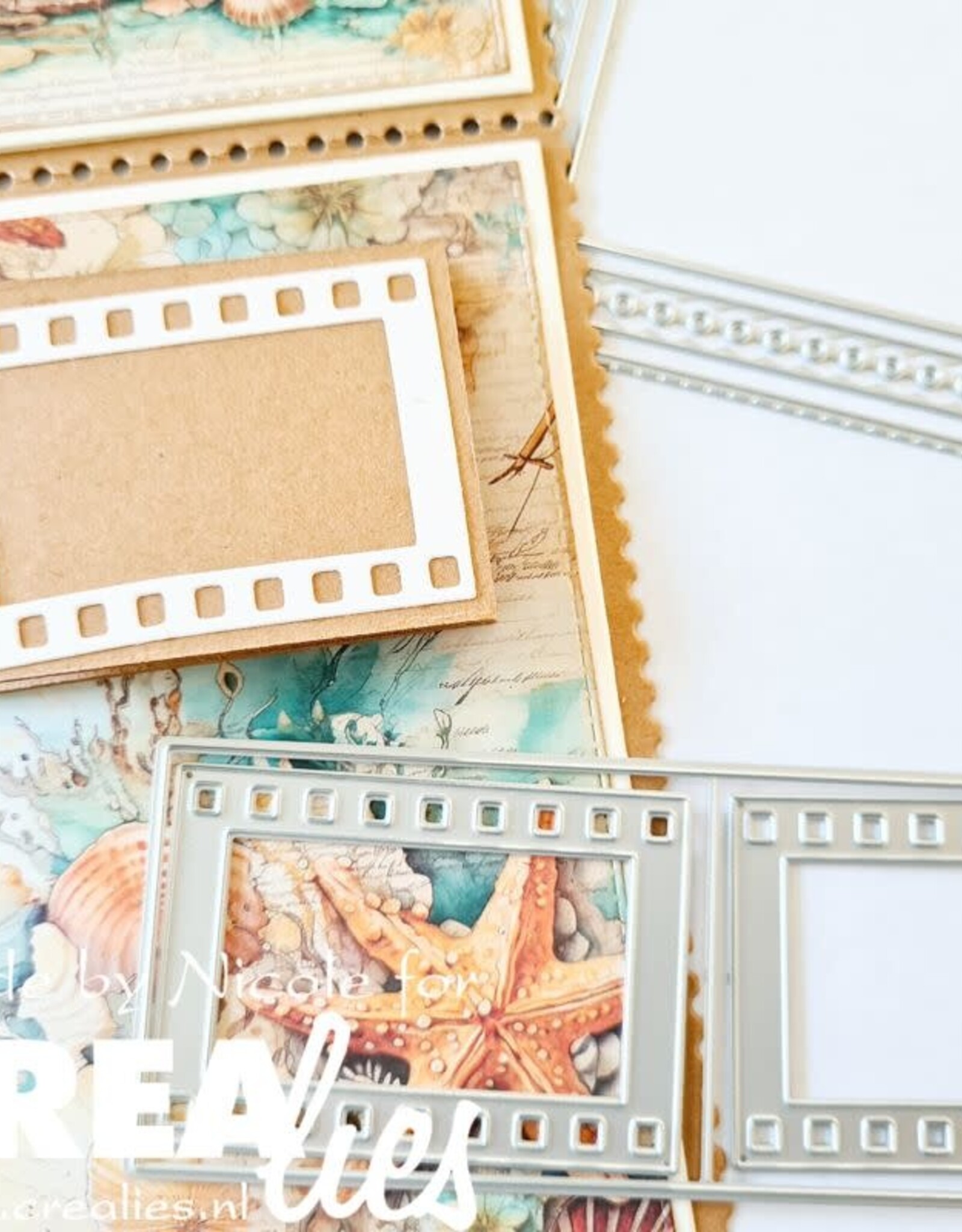 Crealies Crealies Cardzz stansen CLCZ330, Twist & Pop A5, Panelen & Leporello & Miniboekje filmstrip