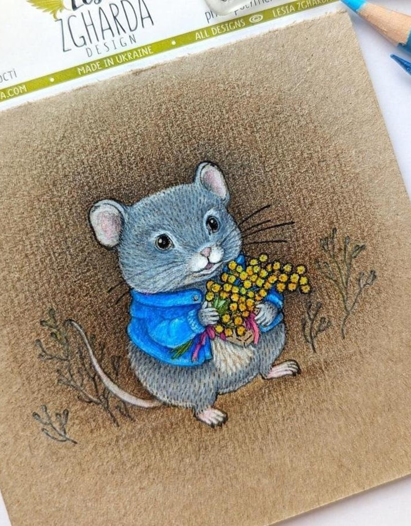 Lesia Zgharda Lesia Zgharda Tiny Mouse with a Bouquet  FA255