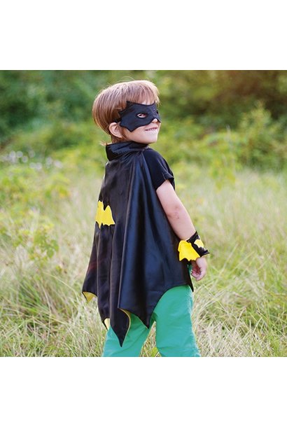 Great Pretenders bat cape set with mask and cuffs