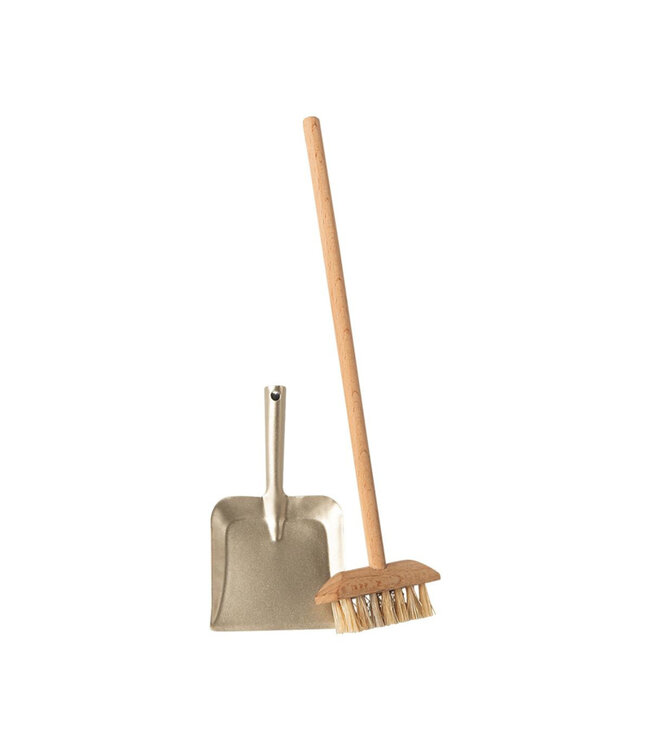 Maileg miniature broom set