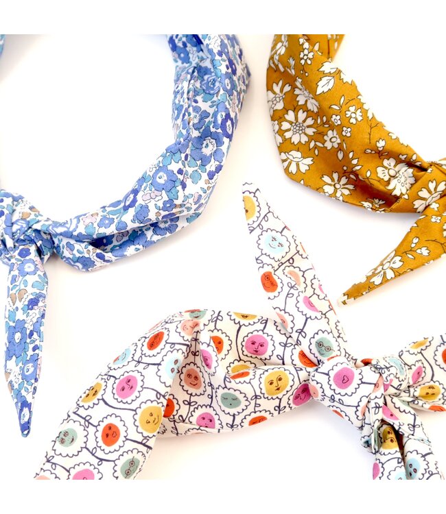 LOVEissue Twilly scarf | Blue bouquet