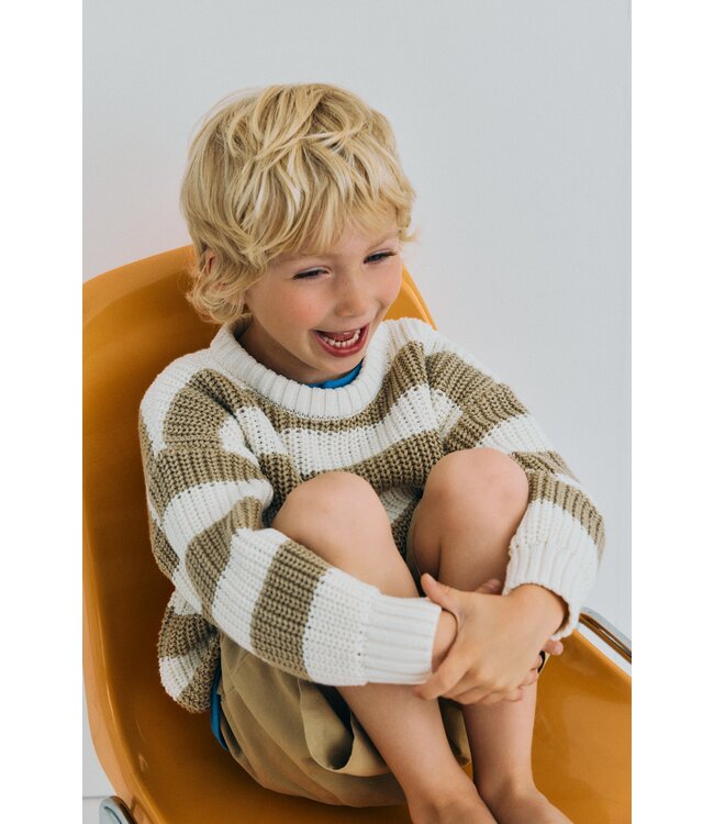 Gorse Bermuda Camel sand