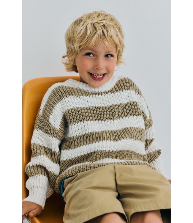 Gorse Bermuda Camel sand