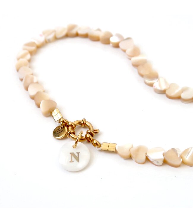 Necklace Seashelly hearts beige
