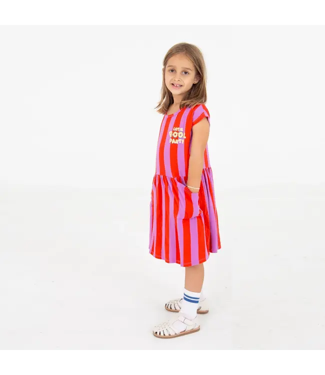 Sleeveless pockets dress