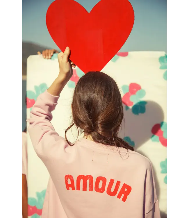 Sweatshirt Lilac w/Red Heart print