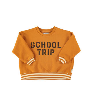 Piupiuchick sweatshirt | camel w/ "school trip" print