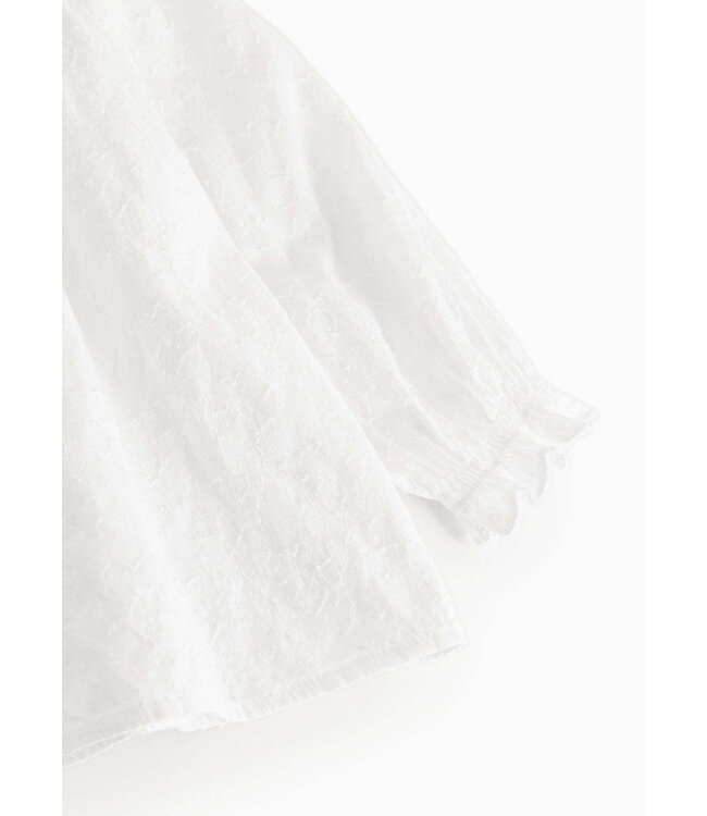 Tia | White