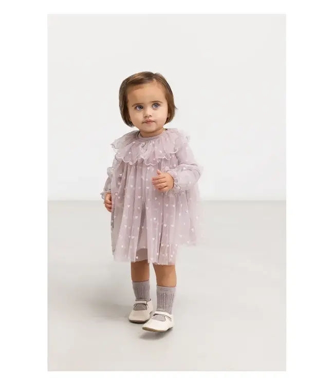 Dera B | Cloud Gray Hearts