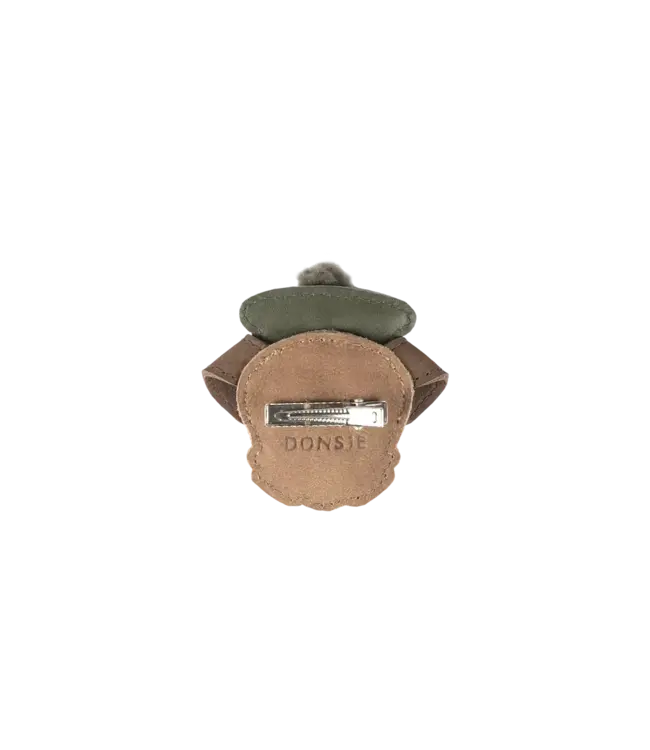 Donsje Stanzen Clip | Terrier
