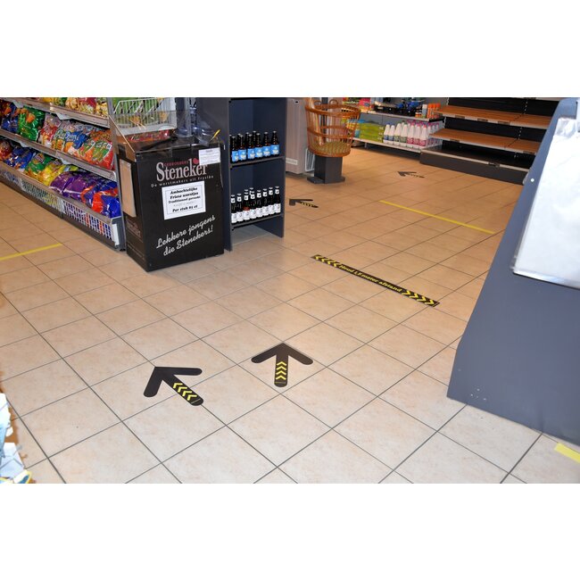 TD47 Floor Sticker Warehouse Route Arrow 30cm Yellow/Black