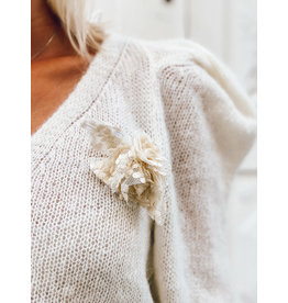 Broche Philosophy écru bloem