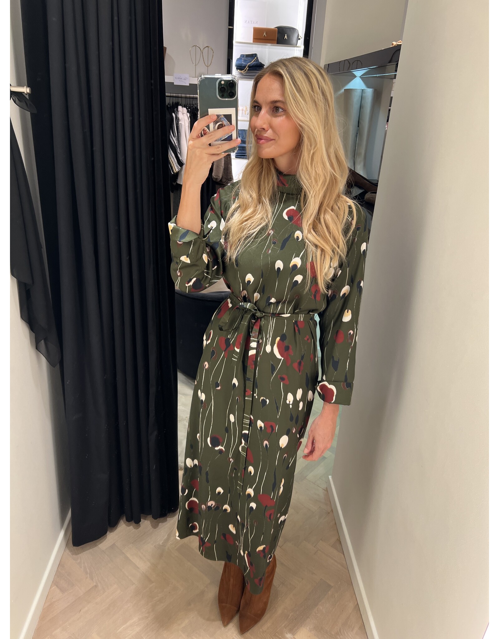 Natan Lang kleed Natan Degun print groen