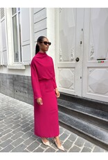 Natan Lang kleed Natan Doria crèpe fuchsia