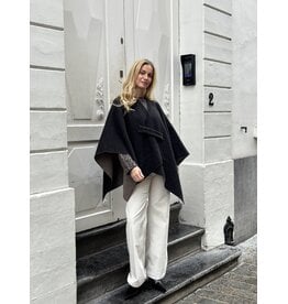 Emporio Armani Cape E Armani antraciet one size