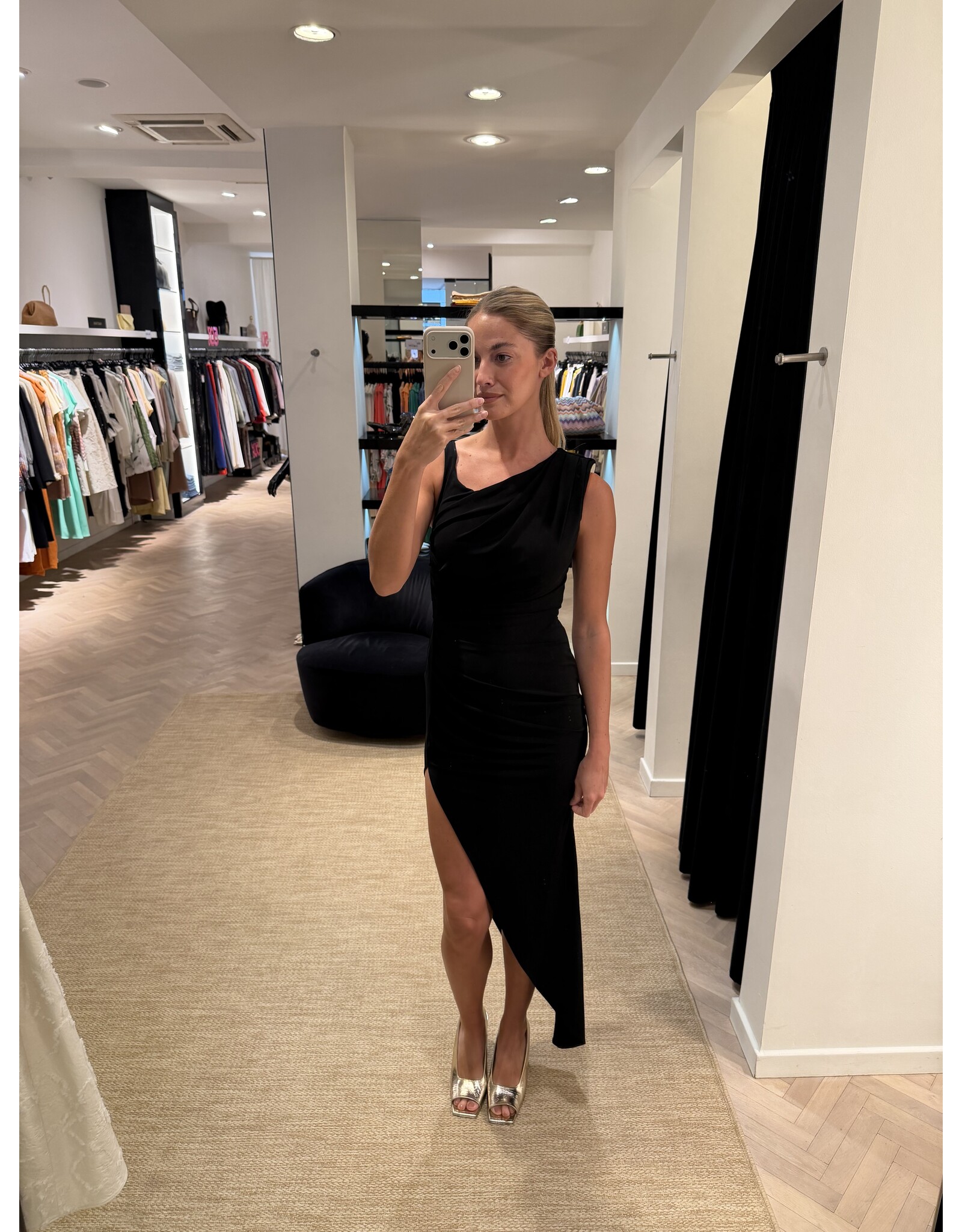 Elisabetta Franchi Lang kleed E Franchi zwart + gold