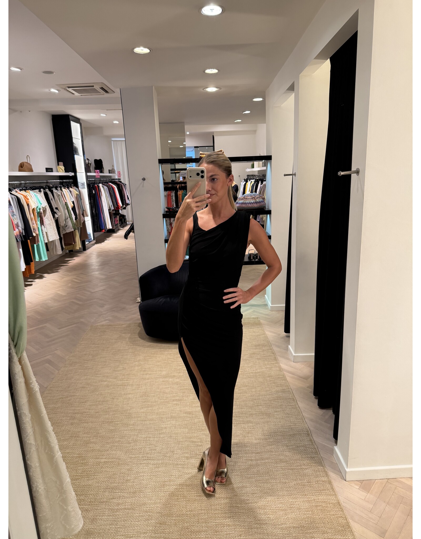 Elisabetta Franchi Lang kleed E Franchi zwart + gold