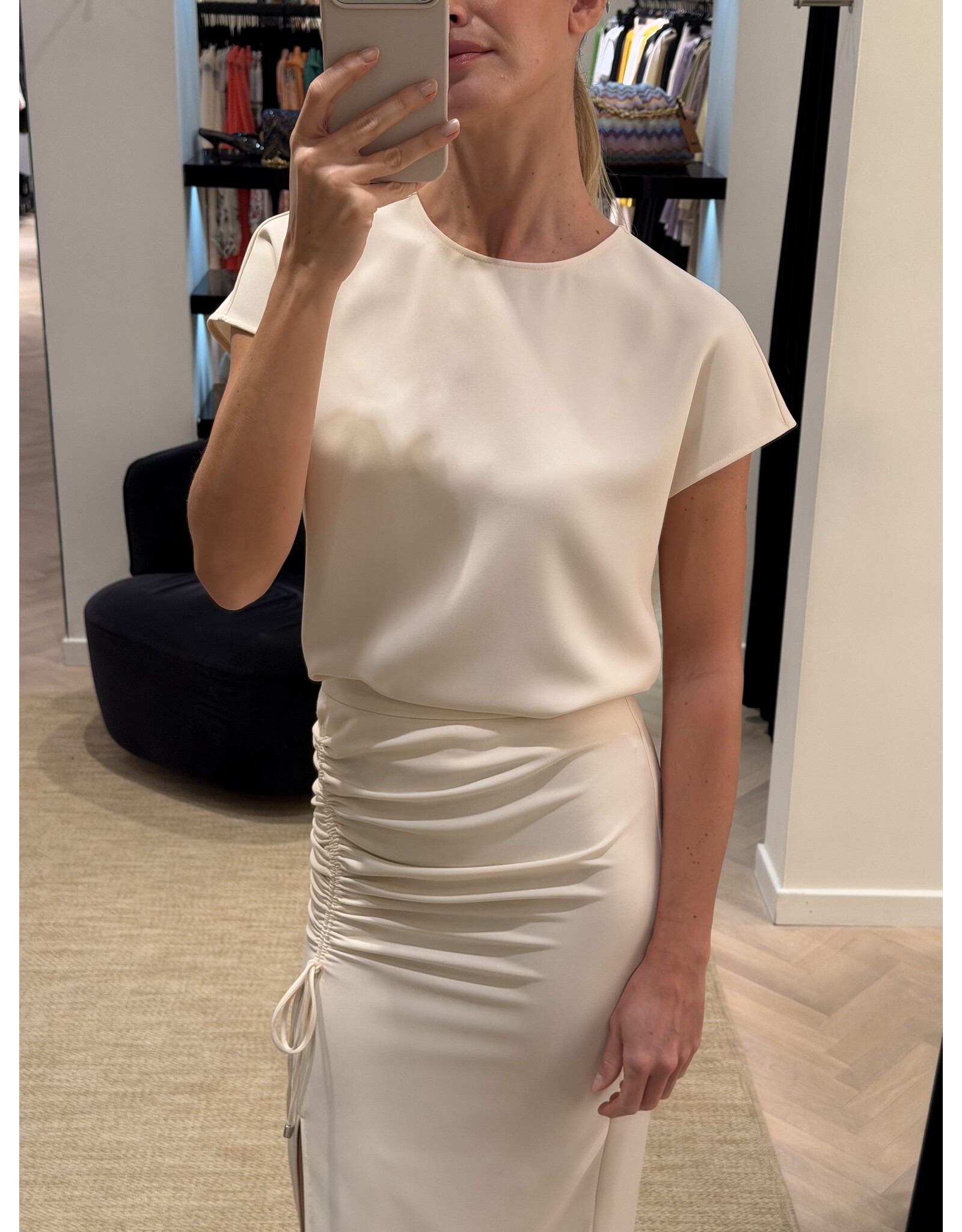 Patrizia Pepe Bloesje P Pepe crèpe ivoorkleur