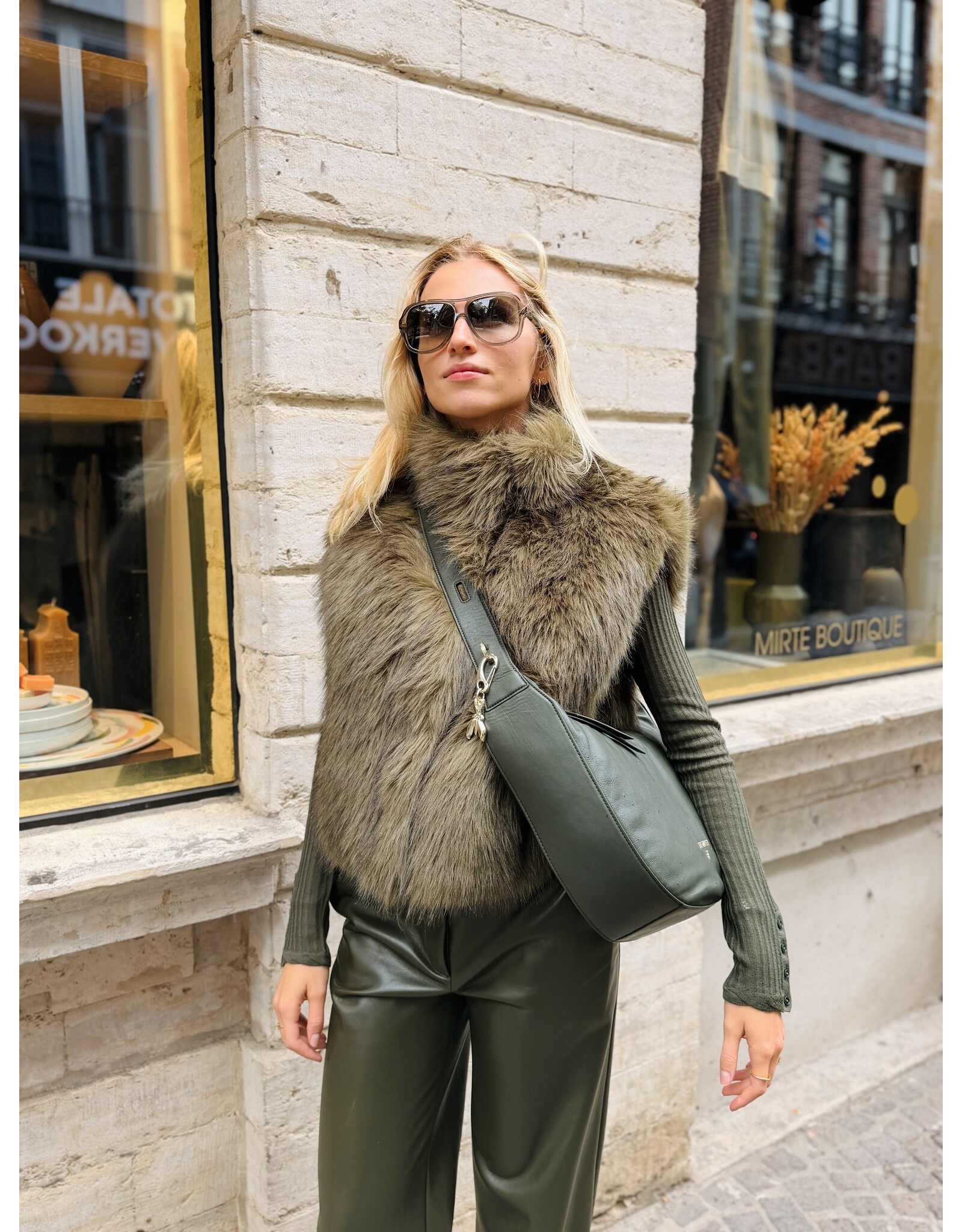 Patrizia Pepe Gilet P Pepe faux fur kaki + dons zwart