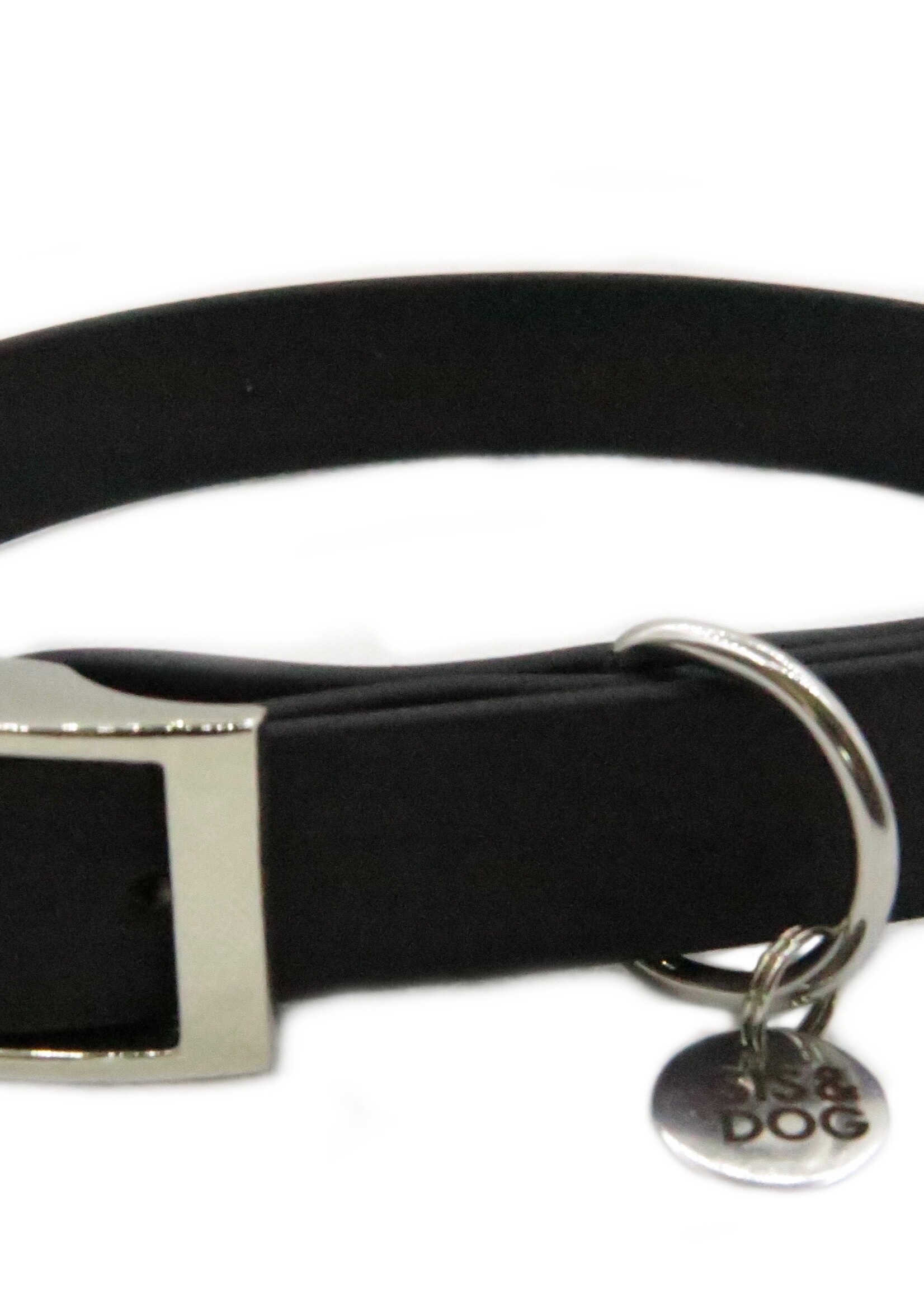 Black collar wide