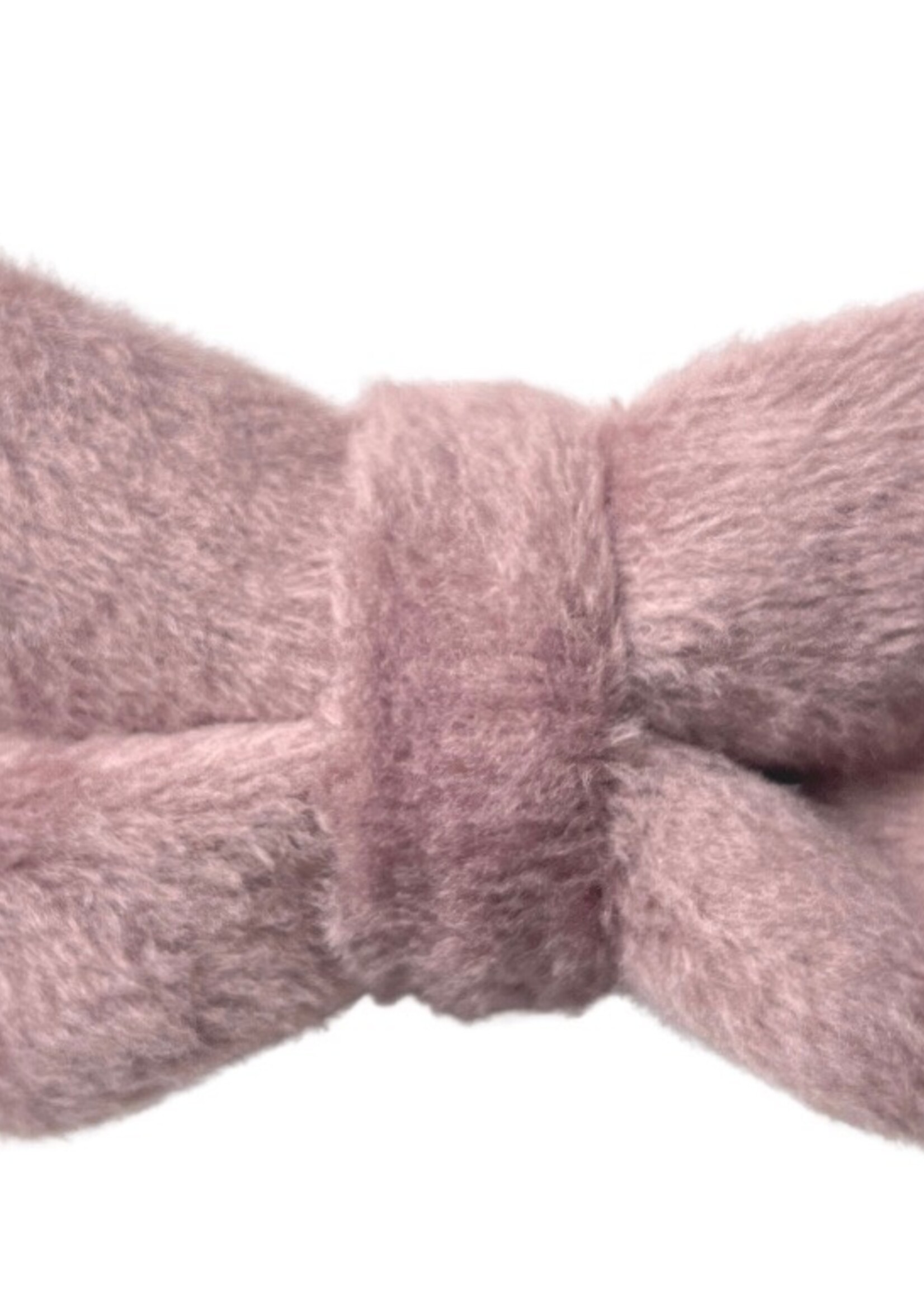 Fluffy bowtie