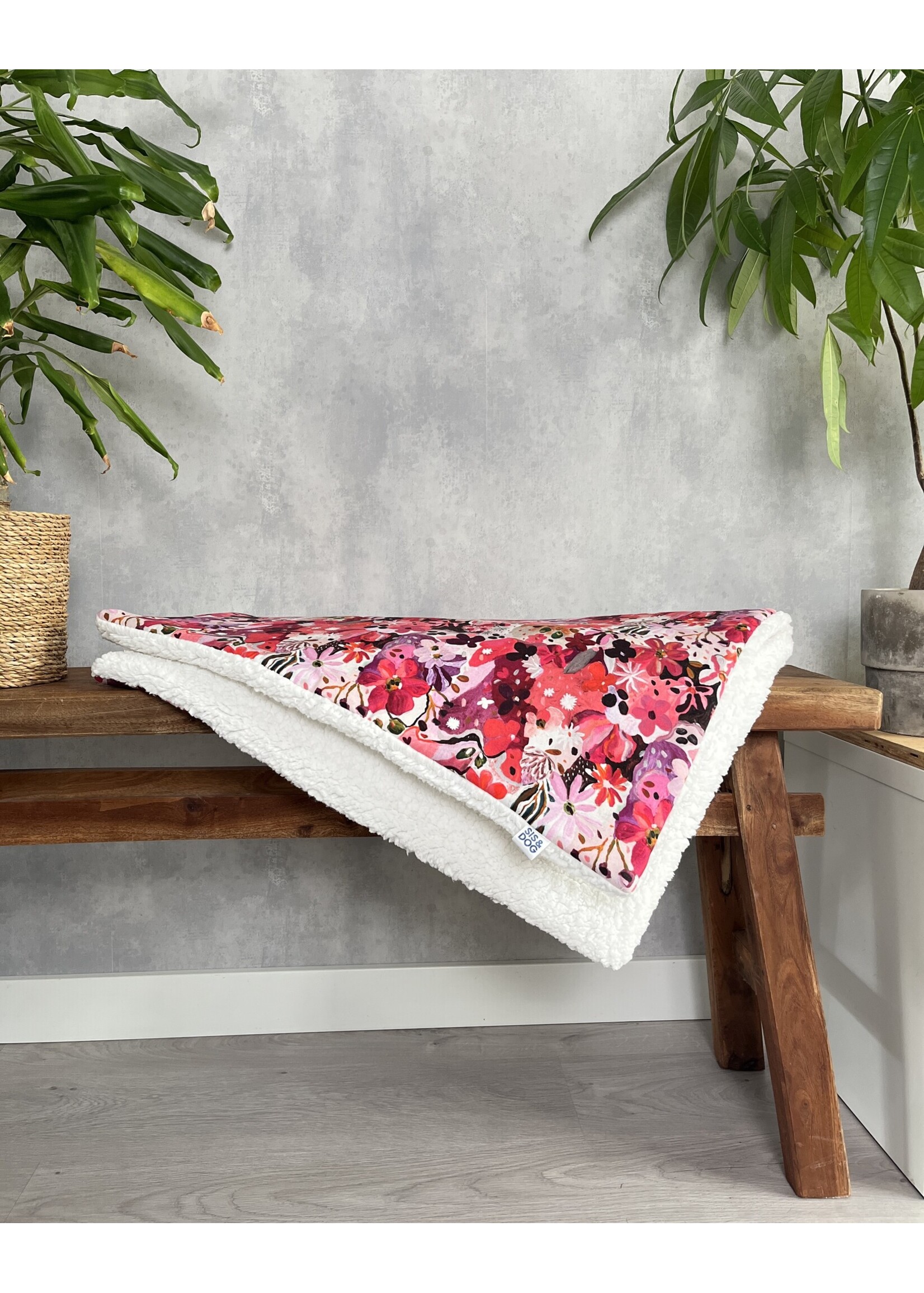 Flora dog sofablanket