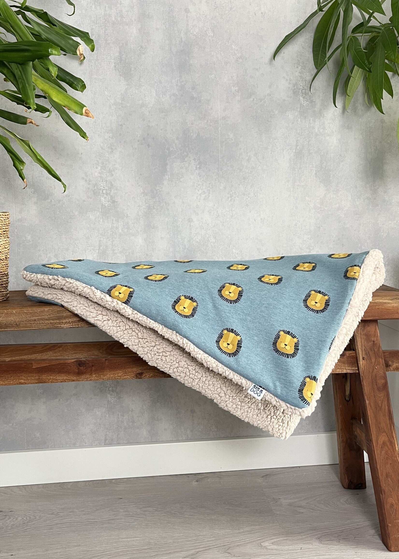 Lion dog sofablanket