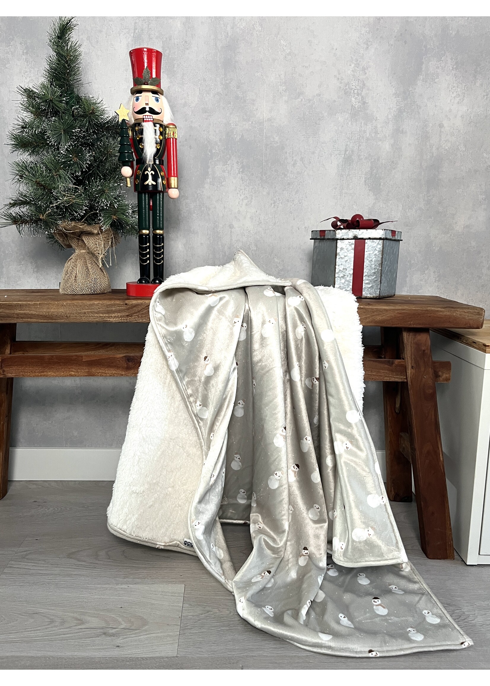 Snowman Snuggle Medium