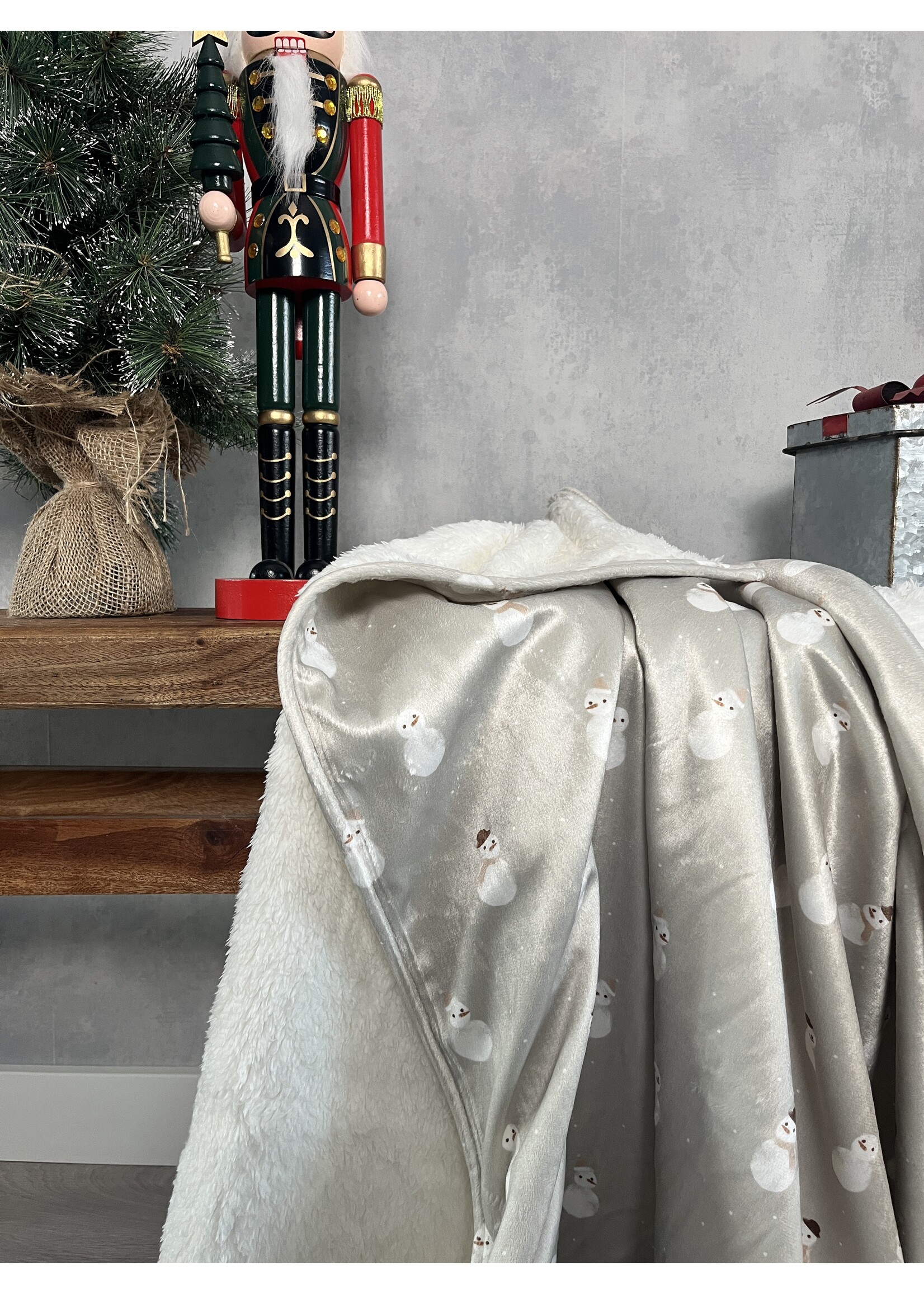 Snowman Snuggle Medium