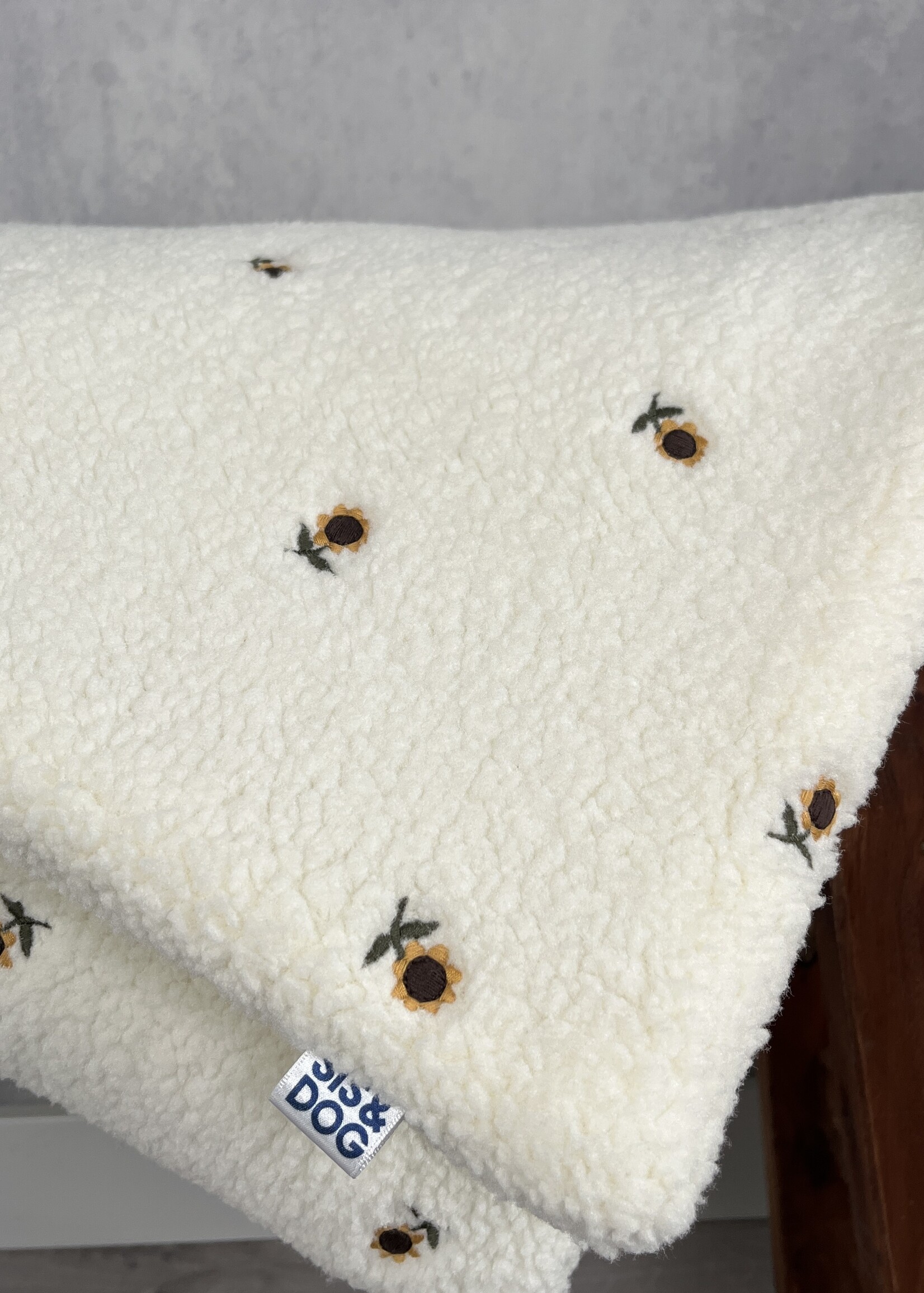 Sunflower dog blanket
