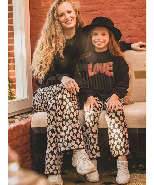 LXS the female concept .