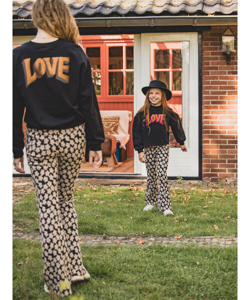 LXS the female concept .