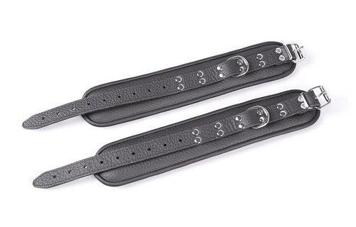 Professionele Zwarte Enkelboeien 7 cm met Zilveren Studs