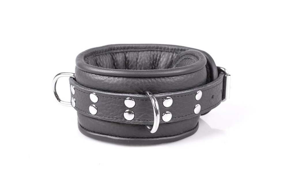 Black Professional Collar 7 cm with Silver Studs | Kiotos