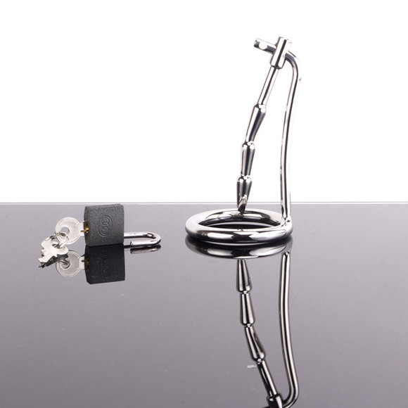 Der Humped Cock Trap 45 mm – Penisplug mit Cockring & Schloss