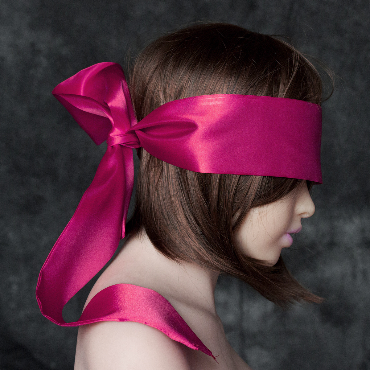 Rosa Blindfold Satin Look