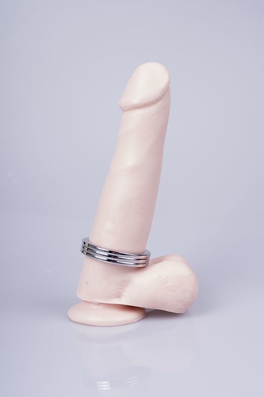 Kiotos Ribbed Cock Ring – Sleek & Durable Design