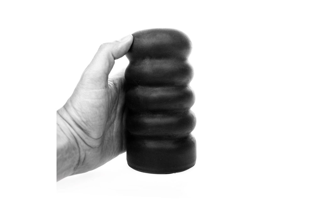 All Black Masturbator Twink 17 cm – Strak & Stimulerend