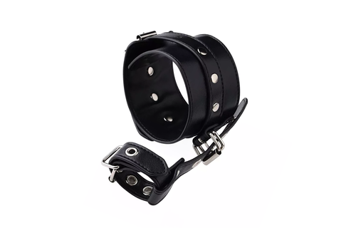 Single Handcuff & Thumb Lock made of PU leather – Hands rendered useless