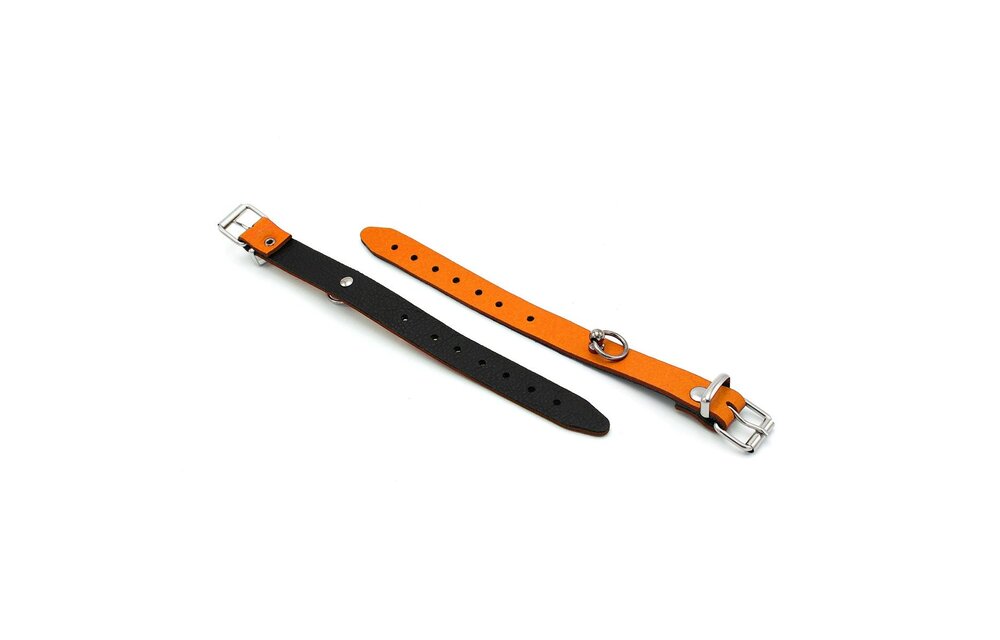 Lederhandschellen Mini O-Ring Orange | Eleganz & BDSM
