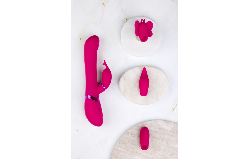 Etsu - Luxury Vibrator with interchangeable clitoral sleeves - Pink