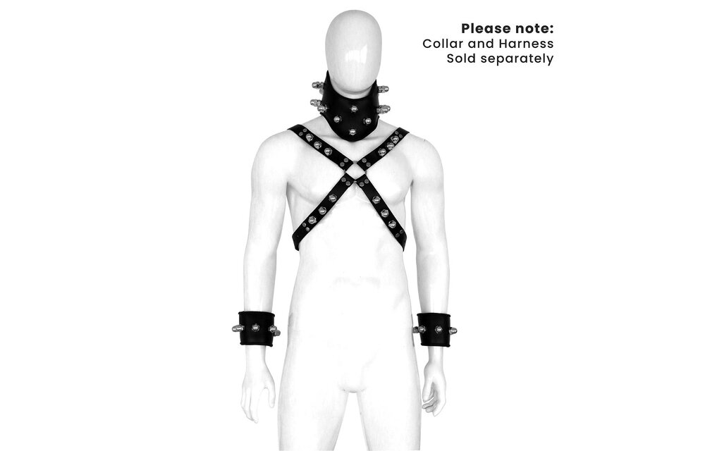 Leather Handcuffs Spikey Nuts – Comfort & Edgy Design