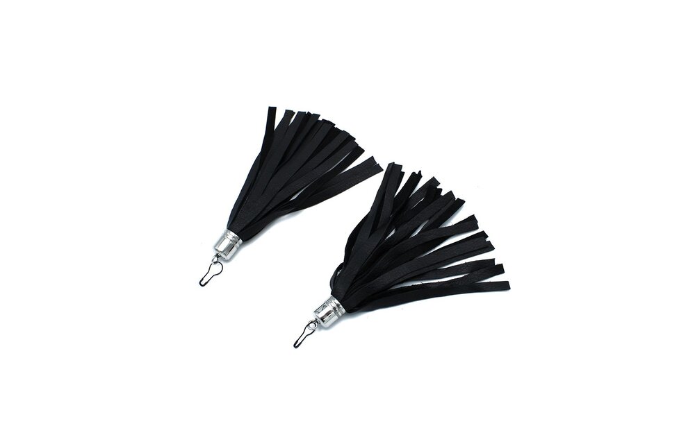 Black Leather Whip Earring – Bold & Stylish Accessory