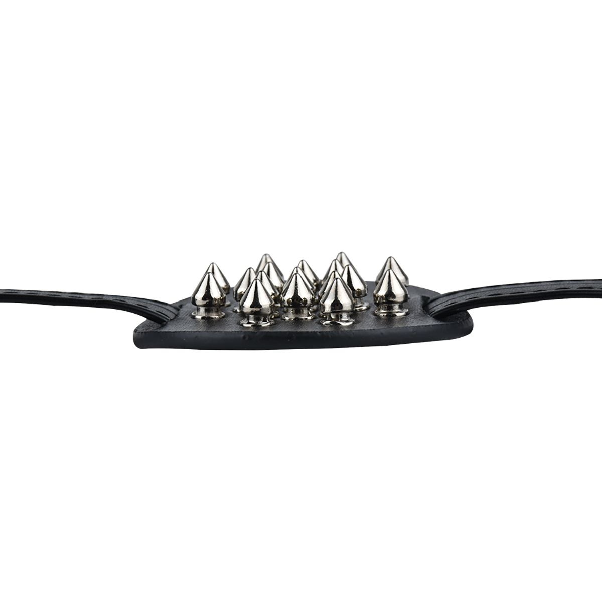 Spiked borstbinder met gesloten scherpe spikes