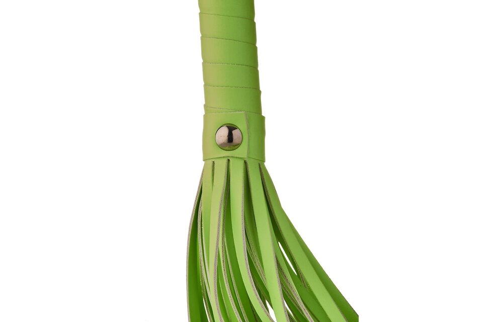 Dreamtoys Radiant Flogger Glow-in-the-Dark Green
