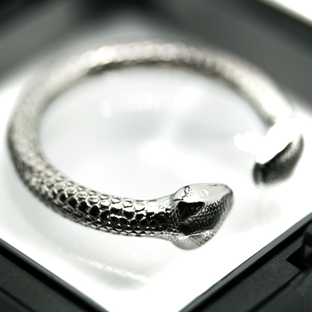 Silver Glans Ring – Luxurious Stimulation & Stainless Steel