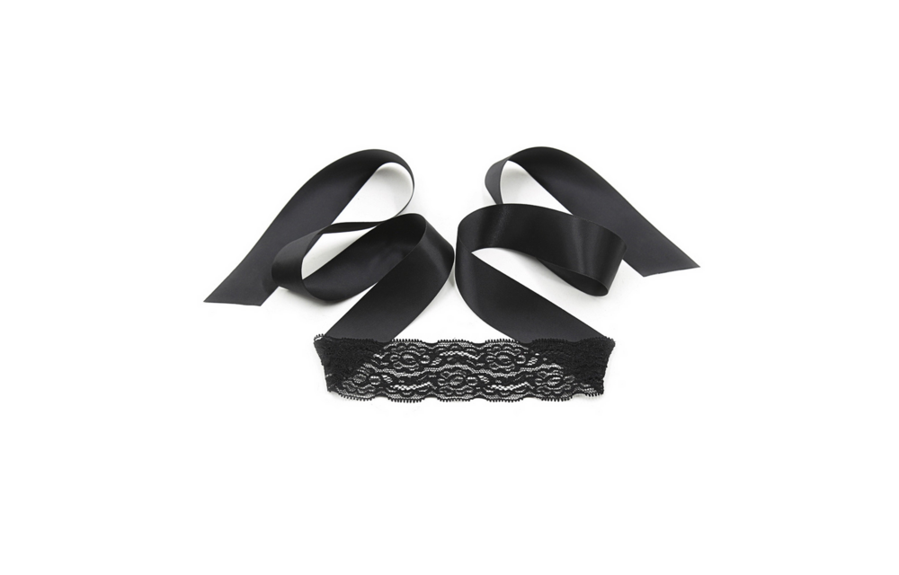 Lace Me Up Bondage Set Zwart - Romantisch & Kinky Kanten Set