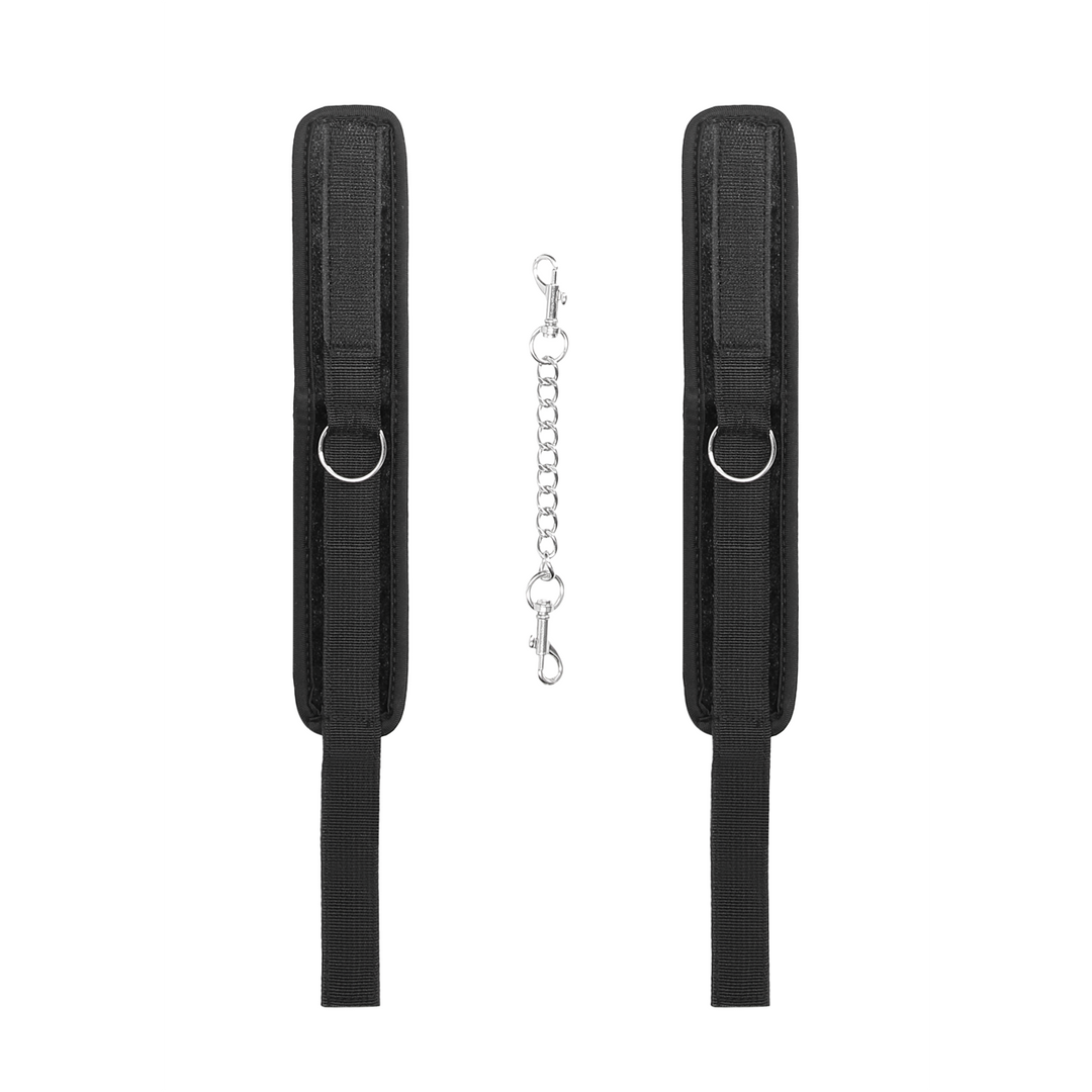 Samt verstellbare Knöchelriemen