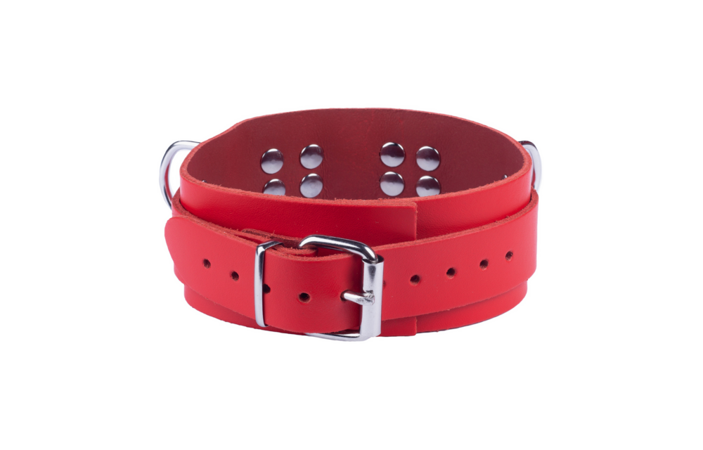 Ultra Leather Necklace Red | Cool & Durable Accessory