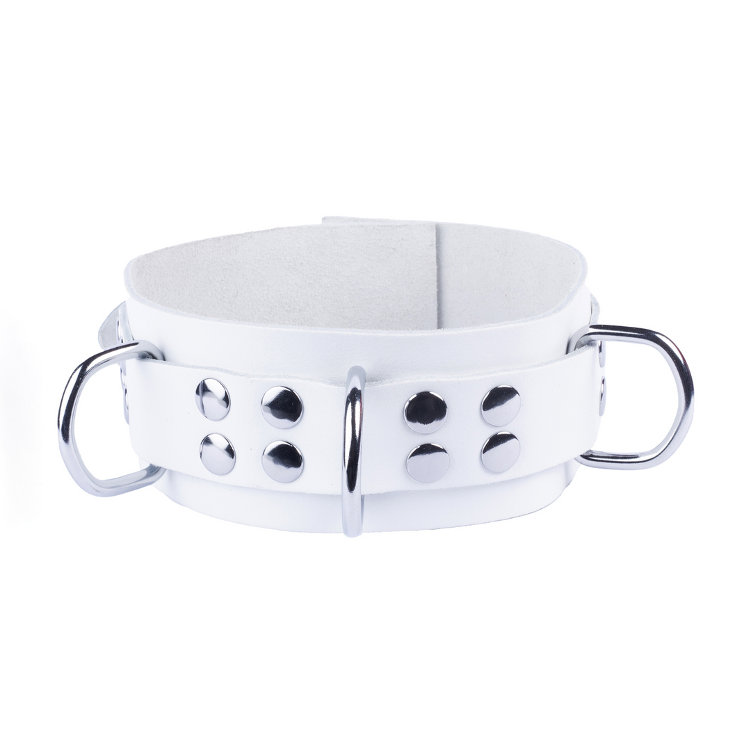 Ultra Leather Necklace White – Stylish & Durable Leather Accessory